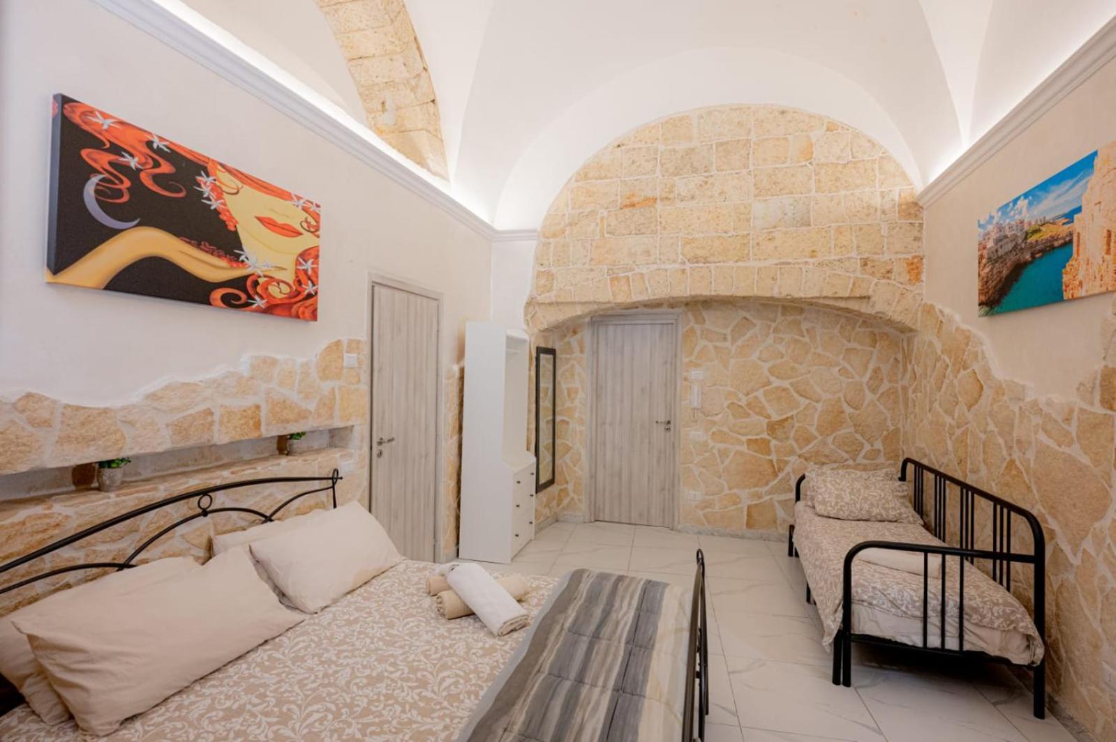 Maison27 * Bari
